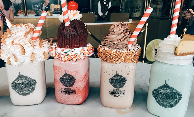 Your Guide to All the Must-Try Eats at Universal Orlando - FabFitFun