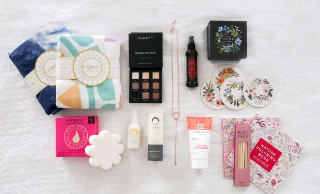 Here's the Official Look at the Editor's Box - FabFitFun