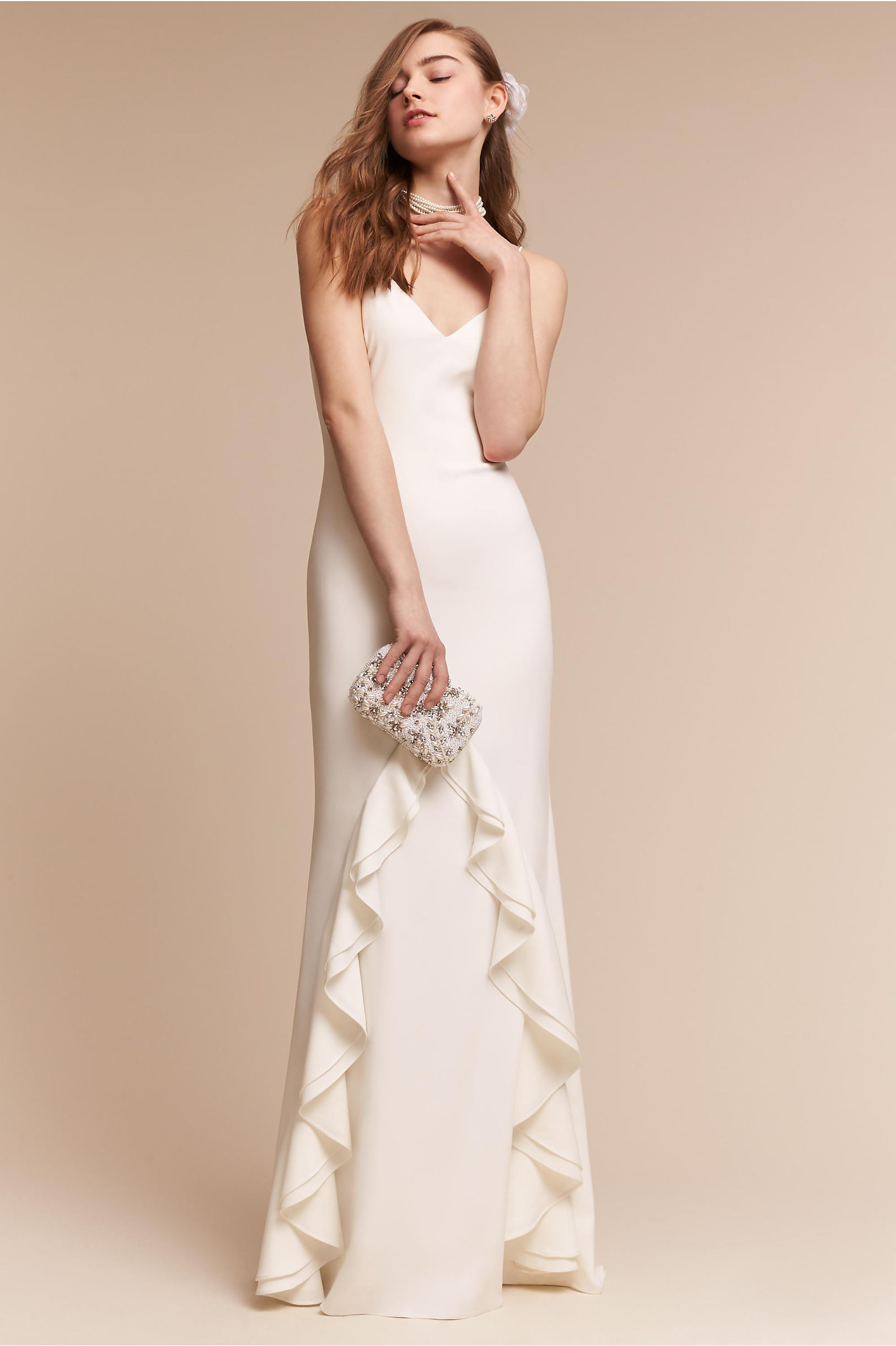 10-elegant-wedding-gowns-for-the-minimalist-bride-fabfitfun