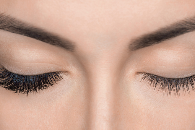 5 Things You Should Know Before Getting Eyelash Extensions Fabfitfun