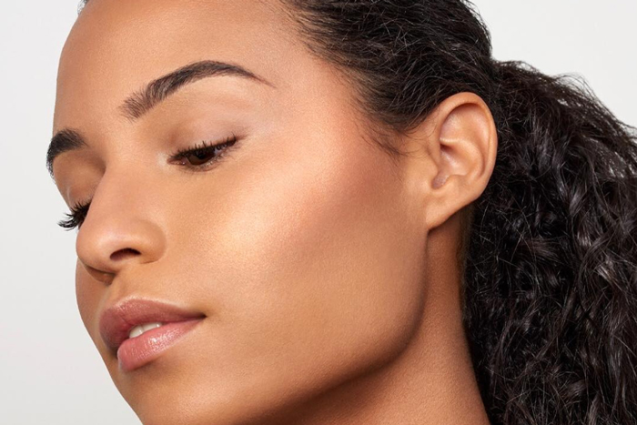 Natural looking on sale face highlighter