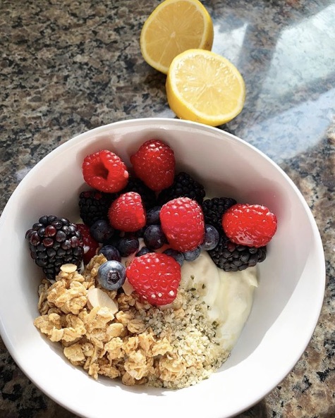 10 Breakfast Recipes to Make When You’re Feeling Lazy - FabFitFun