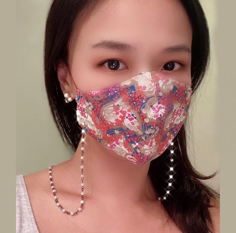 Ten Face Mask Chains That Will Make Mask Wearing A Lot Easier