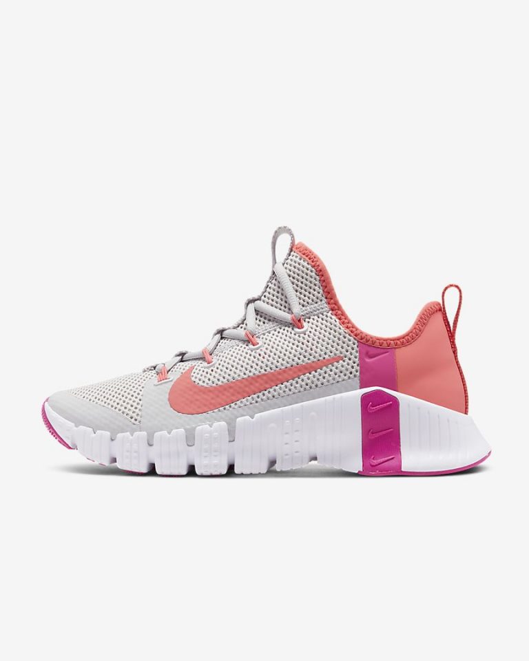 These Are The Best Shoes for Working Out Indoors