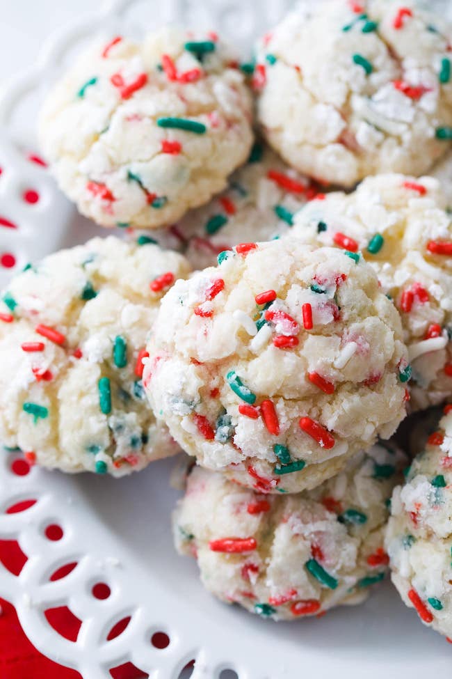 Easy-Peasy Christmas Cookie Recipes to Make This Year - FabFitFun