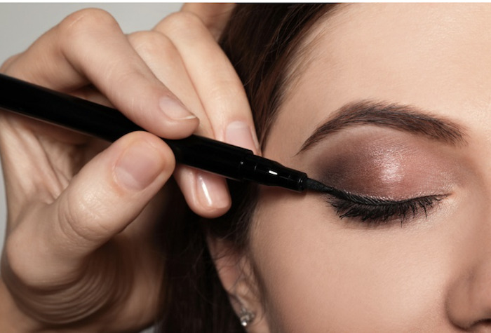 How to Do Eyeliner for Hooded Eyes? | FabFitFun