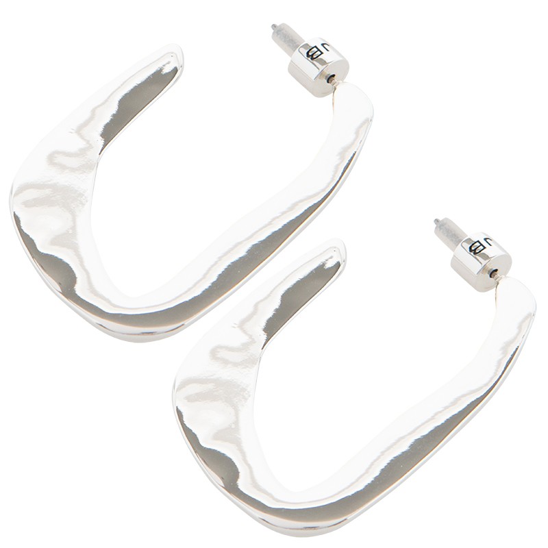 Edith Hoops in Silver