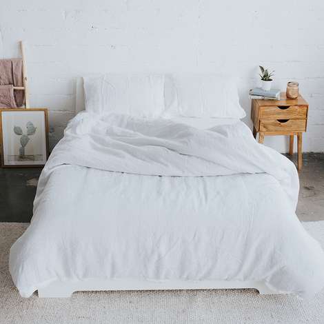 https://static.fabfitfun.com/wp-content/uploads/2020/10/primary-goods-fitted-sheet-queen-white-wao20-sf-1-2_1603814106.3411_1603814106.5922.jpg